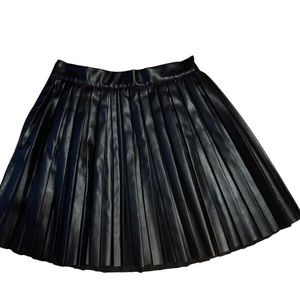 Pretty Little Thing faux leather pleated skirt